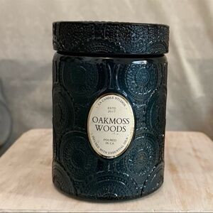 ⚡️Leoben Co "Oakmoss Woods" Candle